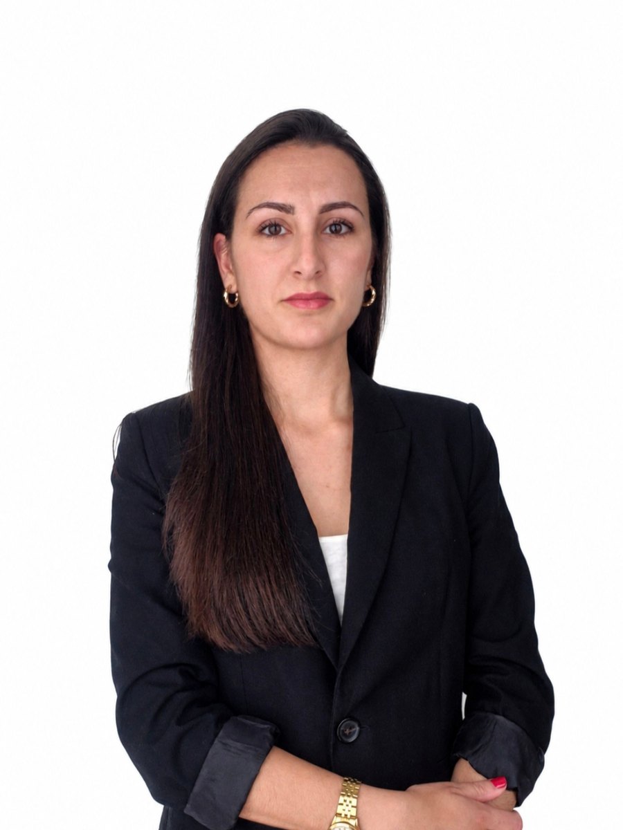 Sara Alfalla, administración y mediación en Abogaliance